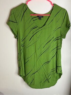Alfani Bright Green Short Sleeve V-Neck Top with Black Stripe Accents